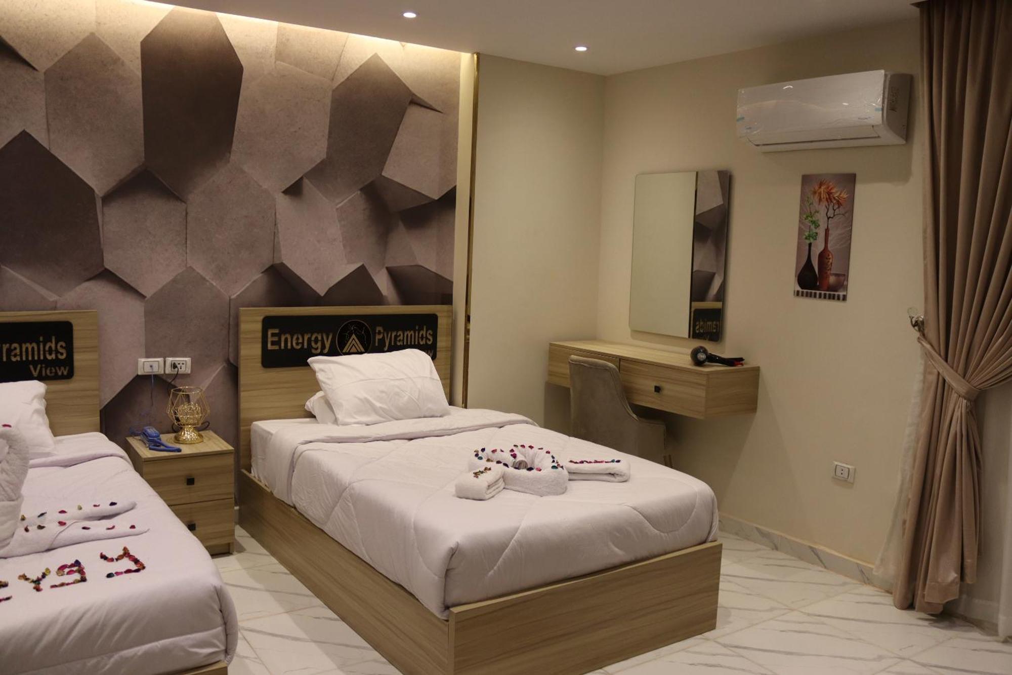 Energy Pyramids View Hostel Kafrat al Jabal Exterior photo