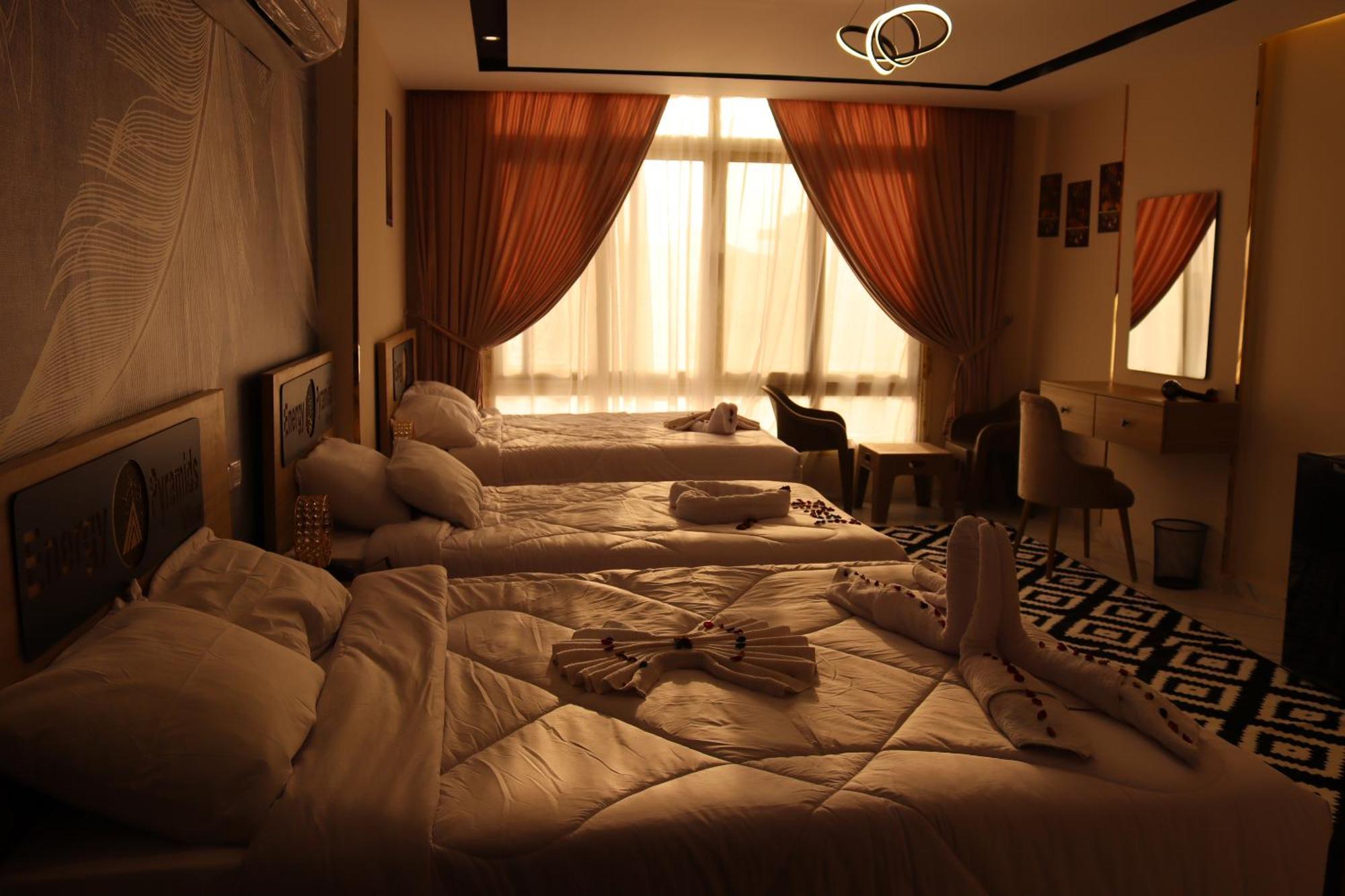 Energy Pyramids View Hostel Kafrat al Jabal Exterior photo