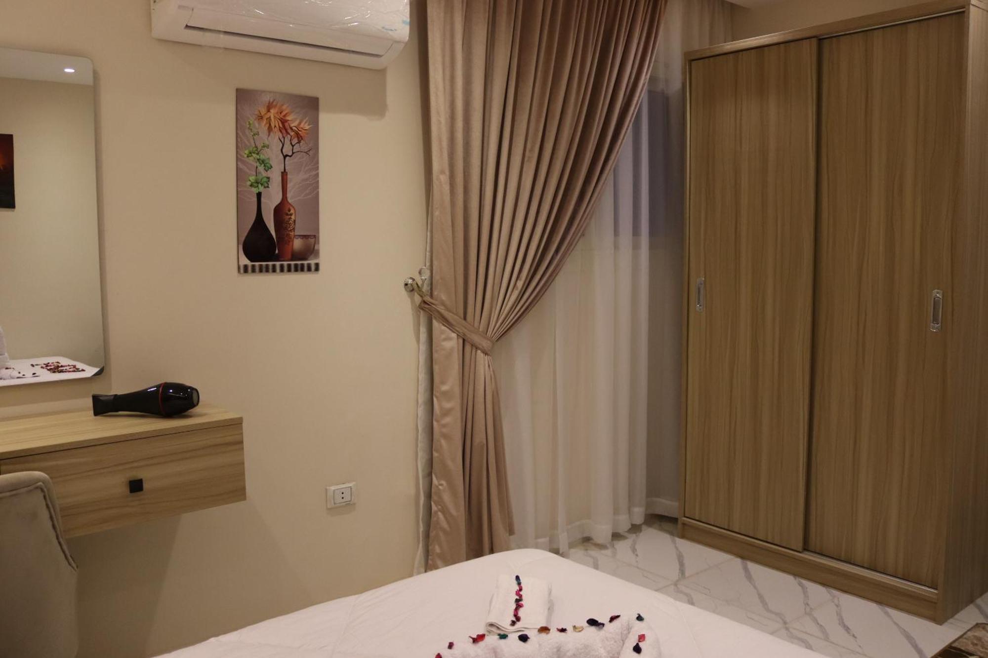 Energy Pyramids View Hostel Kafrat al Jabal Exterior photo