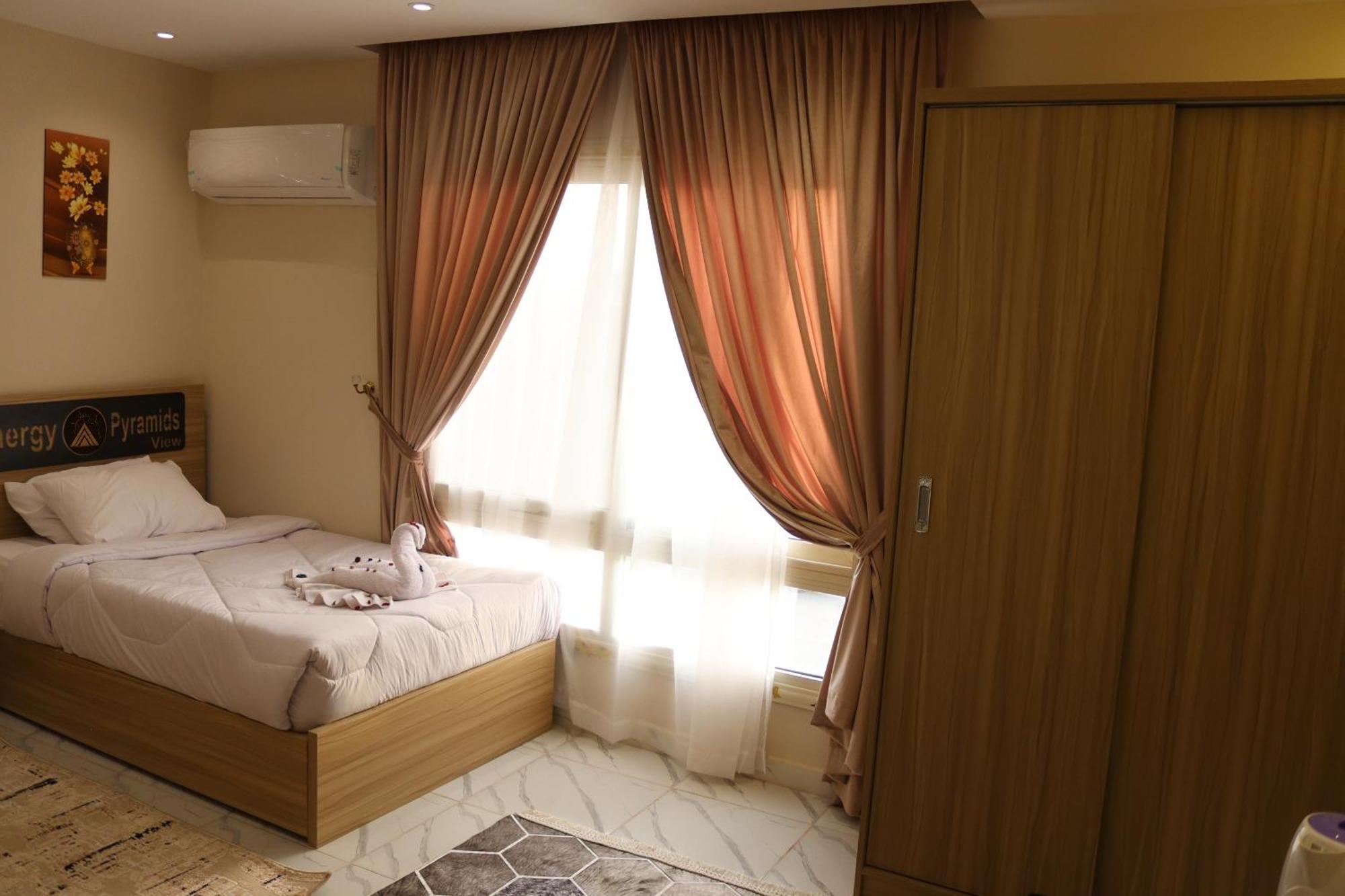 Energy Pyramids View Hostel Kafrat al Jabal Exterior photo
