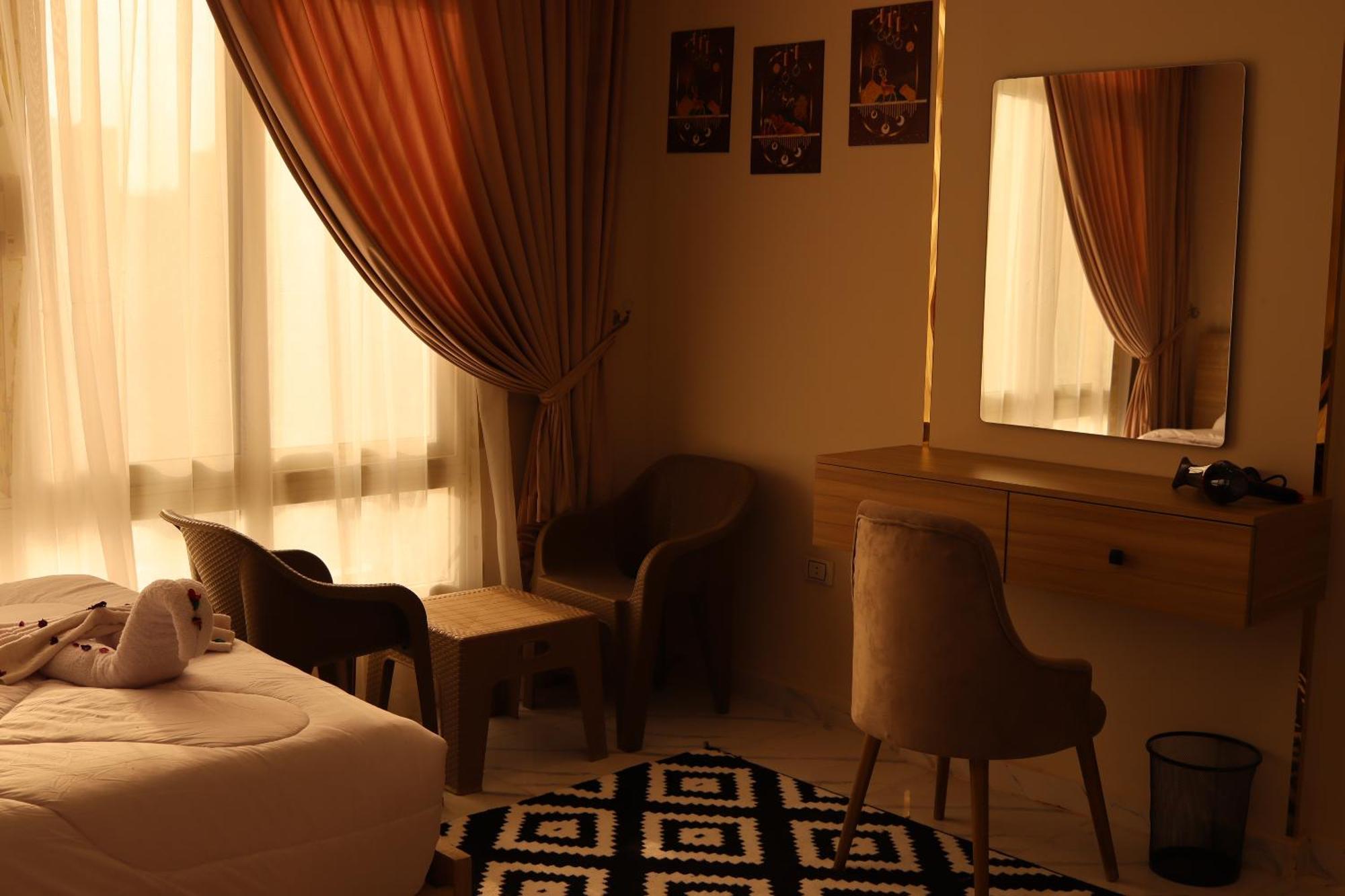 Energy Pyramids View Hostel Kafrat al Jabal Exterior photo